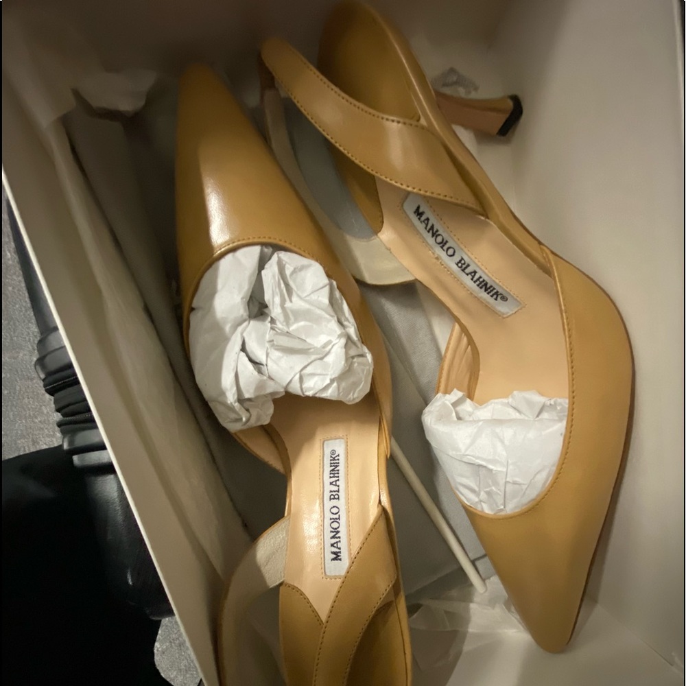 Manolo Blahnik slingback, size 40